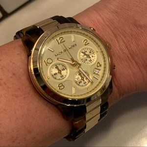 Chronograph tortoise watch. Michael kors